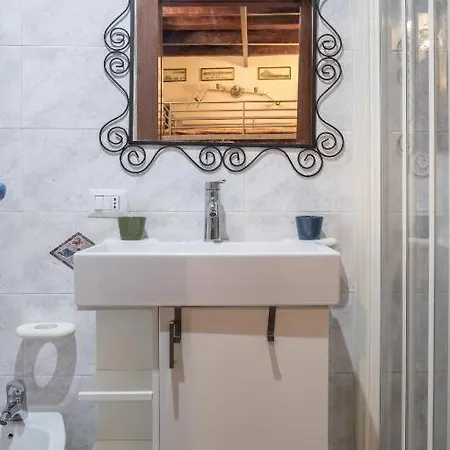 Nicolaiano Howme Apartment