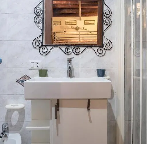 Nicolaiano Howme Apartamento